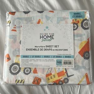 New in package, construction vehicle sheets, double/full